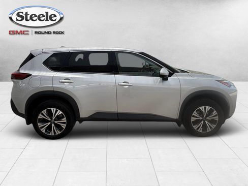 Used 2021 Nissan Rogue SV FWD image 6