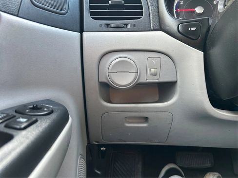 Used 2011 Hyundai Accent GLS w/ Premium Pkg 4 image 25