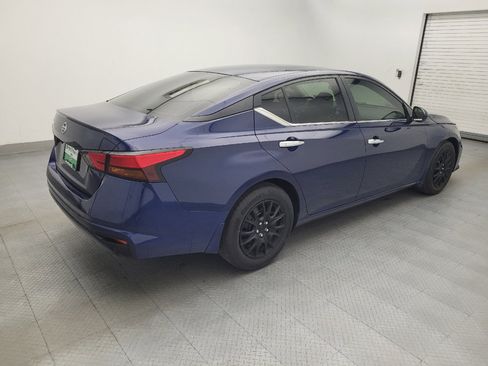 Used 2022 Nissan Altima 2.5 S FWD image 10