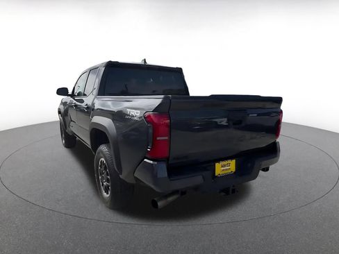 Used 2025 Toyota Tacoma TRD Off-Road AWD/4WD image 11