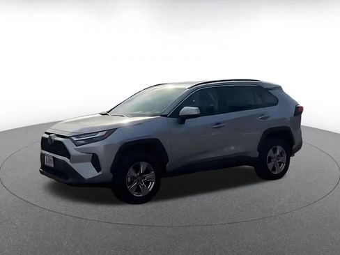 Used 2025 Toyota RAV4 XLE w/ Weather Package image 8