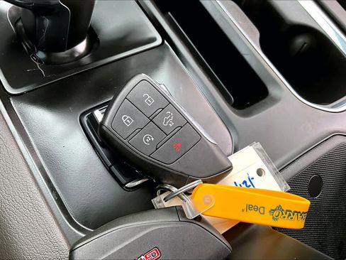 Used 2024 GMC Sierra 1500 Denali w/ Technology Package image 15