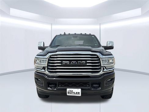 Used 2024 RAM 3500 Limited w/ Towing Technology Group AWD/4WD image 12