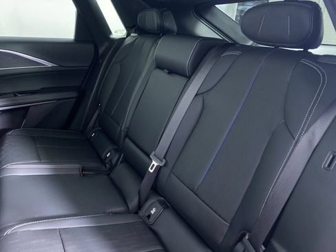 Certified 2024 Cadillac Lyriq Luxury AWD/4WD image 13