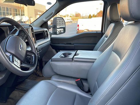 Certified 2025 Ford F350 XL w/ XL Chrome Package image 3