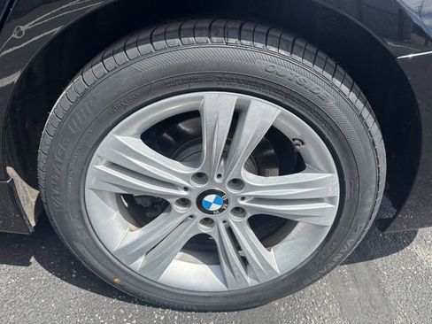 Used 2018 BMW 330i xDrive Sedan w/ Convenience Package AWD/4WD image 25