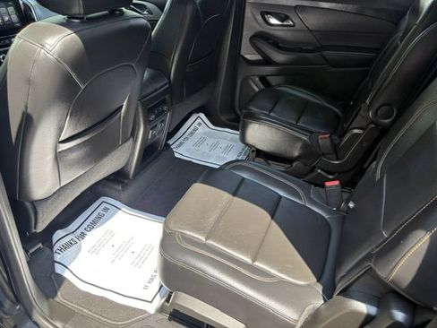 Used 2018 Chevrolet Traverse LT AWD/4WD image 16