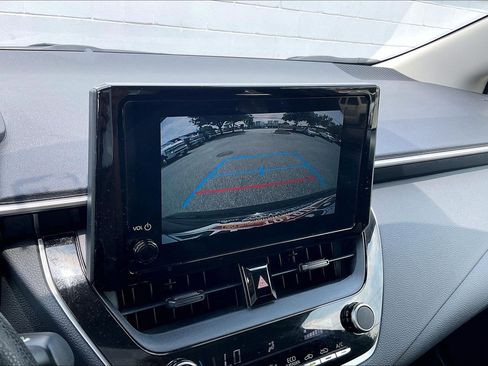 Used 2025 Toyota Corolla LE FWD image 26