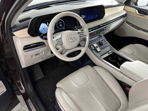 Used 2024 Hyundai Palisade Limited image 10
