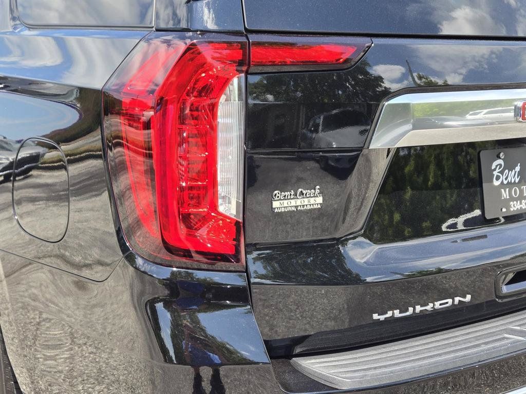 Used 2021 GMC Yukon Denali w/ Denali Ultimate Package AWD/4WD image 9