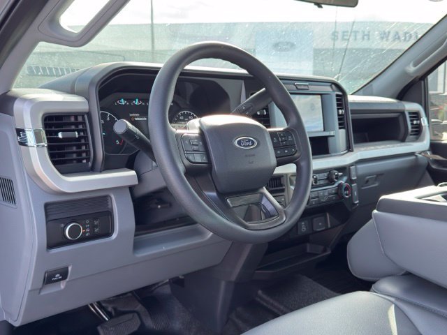 Used 2026 Ford F550 4x4 Crew Cab Super Duty image 21