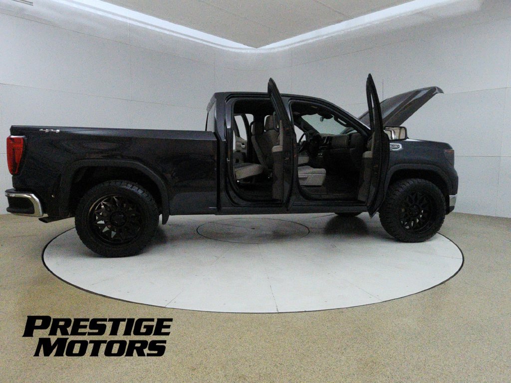 Used 2023 GMC Sierra 1500 SLE w/ Enhanced Capability Package AWD/4WD image 12