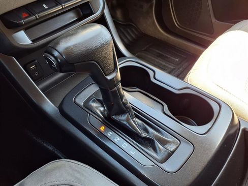 Used 2017 Chevrolet Colorado W/T w/ WT Convenience Package image 12