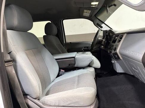Used 2015 Ford F250 XLT w/ FX4 Off-Road Package AWD/4WD image 50