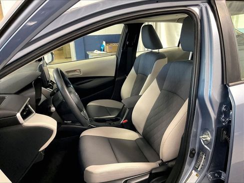Used 2023 Toyota Corolla LE w/ LE Premium Package FWD image 10