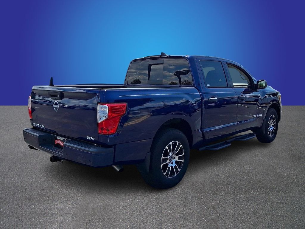 Used 2024 Nissan Titan SV w/ SV Convenience Package RWD image 4