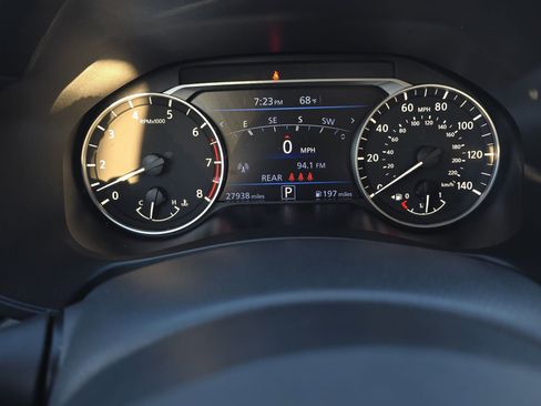 Certified 2023 Nissan Altima 2.5 SR w/ SR Premium Package FWD image 18
