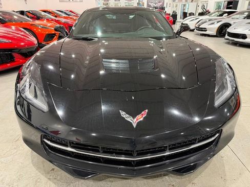 Used 2017 Chevrolet Corvette Stingray Coupe w/ 1LT RWD image 8