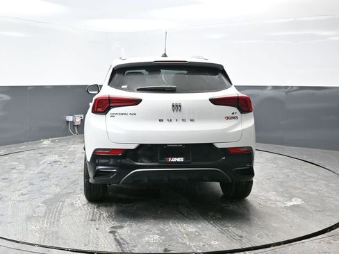 Used 2024 Buick Encore GX Sport Touring image 13