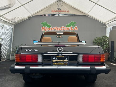 Used 1988 Mercedes-Benz 560 SL image 6