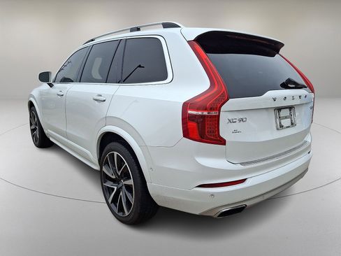 Used 2018 Volvo XC90 T6 Momentum w/ Convenience Package image 7