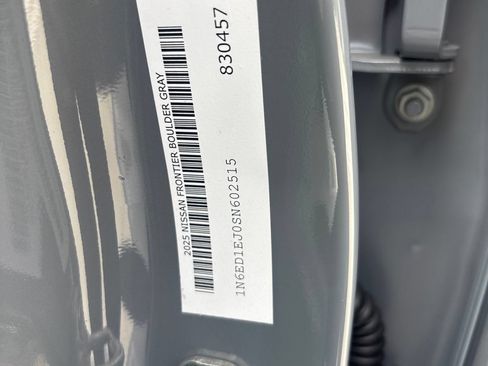 Used 2025 Nissan Frontier Pro-X RWD image 10