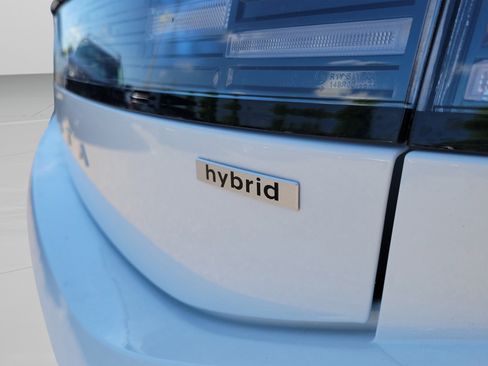 New 2025 Hyundai Sonata Limited image 6