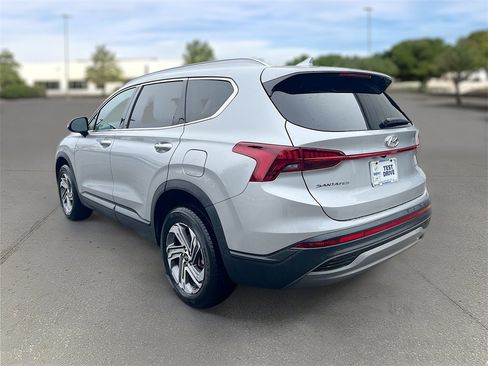 Used 2023 Hyundai Santa Fe SEL image 5