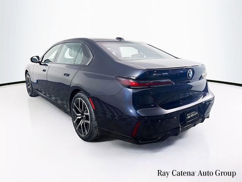Used 2024 BMW 740i xDrive w/ Premium Package AWD/4WD image 5