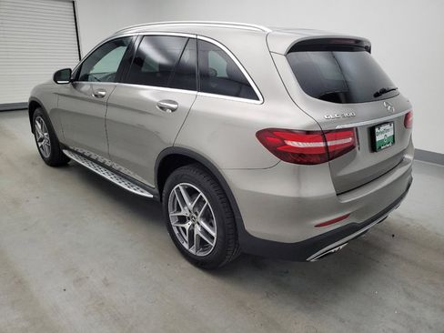 Used 2019 Mercedes-Benz GLC 300 4MATIC image 3