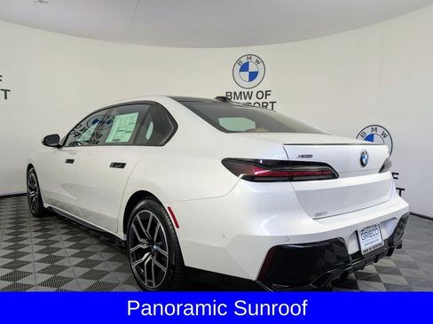 Used 2025 BMW 740i xDrive 740i xDrive image 14