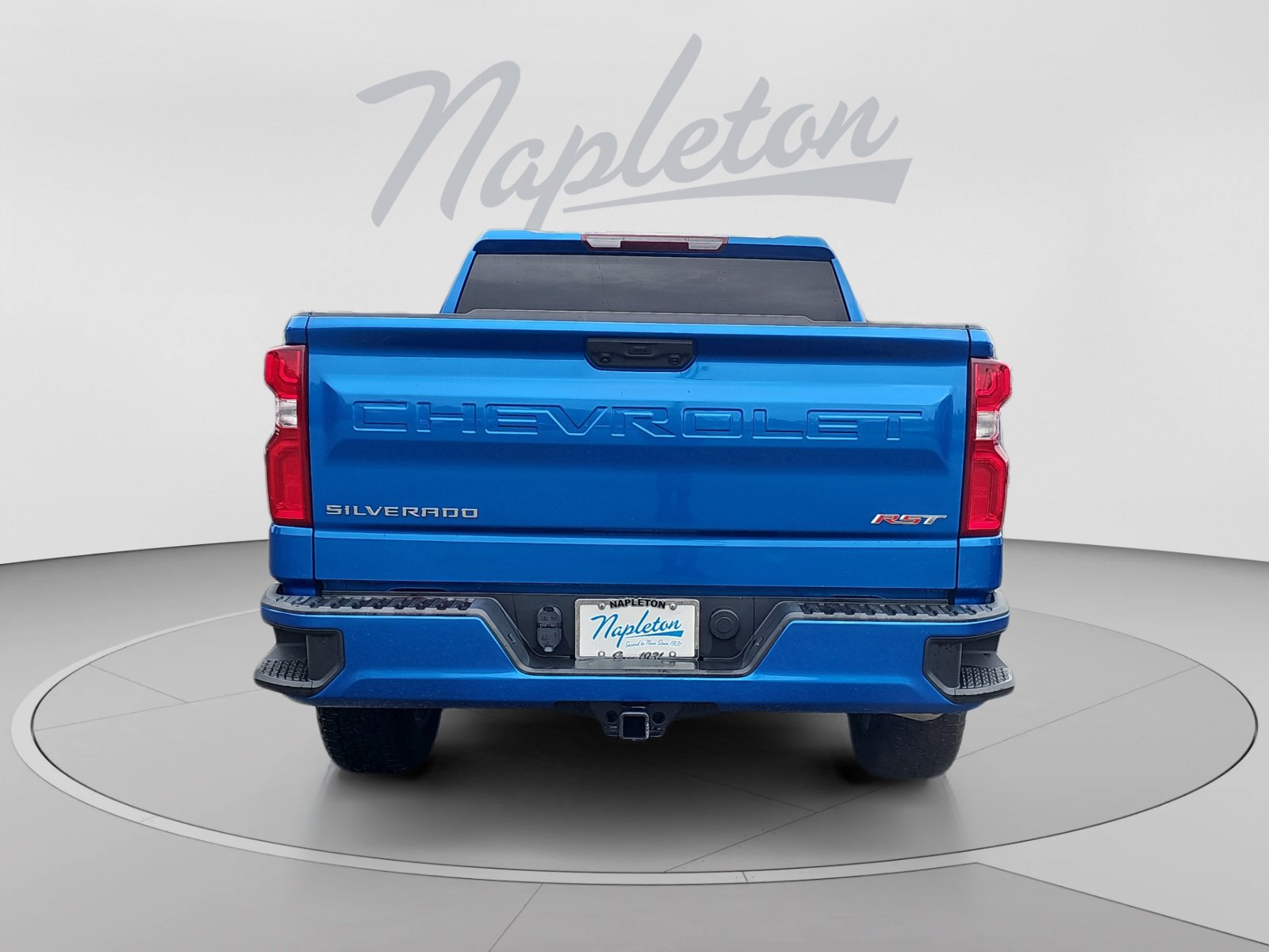 Used 2023 Chevrolet Silverado 1500 RST AWD/4WD image 4