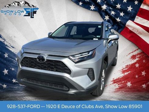 Used 2025 Toyota RAV4 XLE FWD image 3