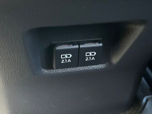 Used 2019 Toyota RAV4 XLE w/ Convenience Package image 23