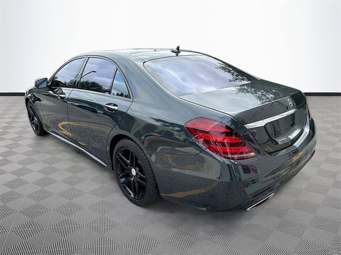 Used 2019 Mercedes-Benz S 560 Sedan w/ AMG Line Exterior image 6