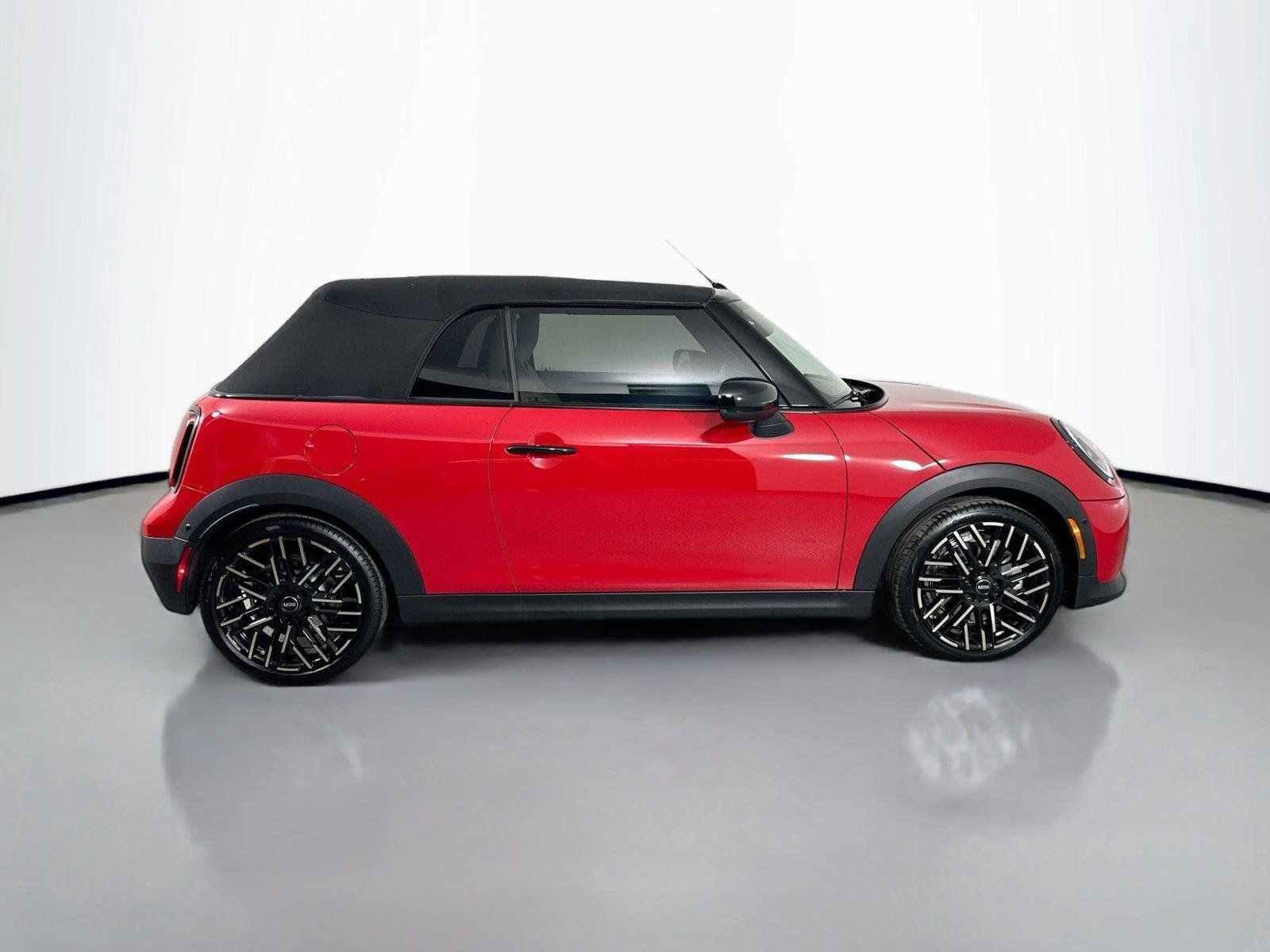 Used 2026 MINI Cooper S FWD image 4