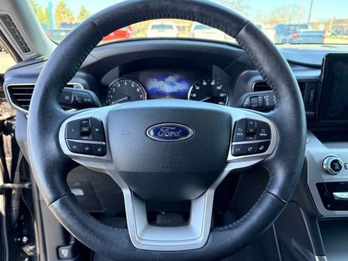Used 2023 Ford Explorer XLT w/ Equipment Group 202A image 15