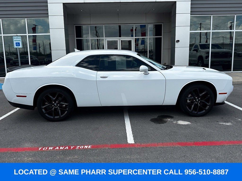 Used 2022 Dodge Challenger SXT w/ Plus Package RWD image 6