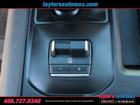 Used 2023 GMC Sierra 1500 AT4 w/ Technology Package image 29