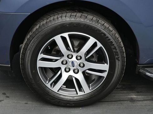 Used 2023 Ford Expedition XLT image 34