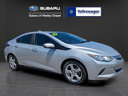 Used 2018 Chevrolet Volt LT w/ LT Driver Confidence Package FWD image 1