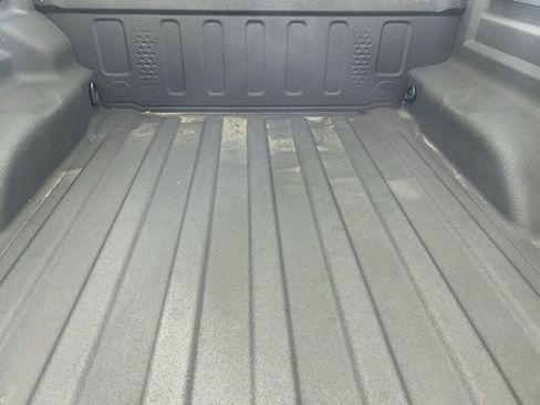 Used 2024 Jeep Gladiator Sport image 23