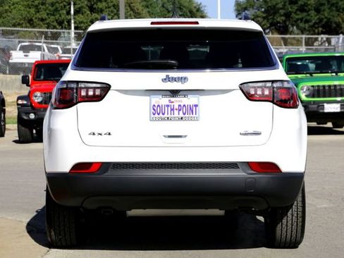 New 2026 Jeep Compass Latitude image 6