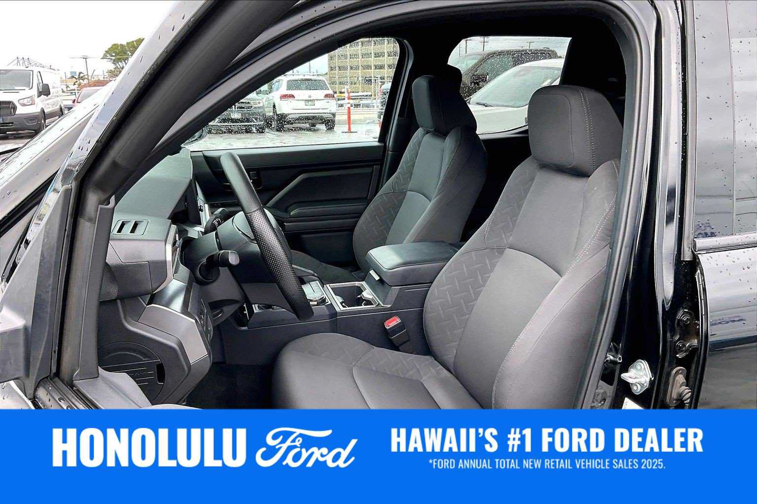 Used 2025 Toyota Tacoma SR5 AWD/4WD image 11