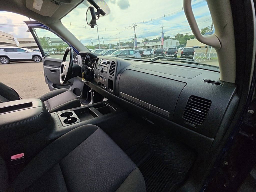 Used 2012 Chevrolet Silverado 1500 LT w/ All-Star Edition AWD/4WD image 26