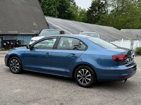 Used 2016 Volkswagen Jetta S FWD image 3