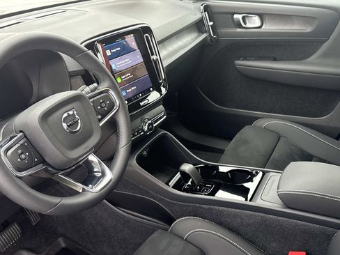 Certified 2024 Volvo C40 P8 Recharge Plus image 19