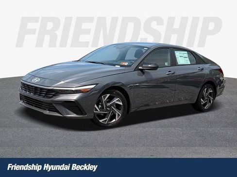 New 2025 Hyundai Elantra Sport FWD image 1
