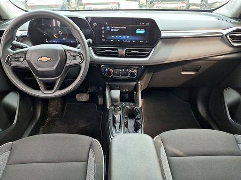 Certified 2024 Chevrolet TrailBlazer LT w/ Driver Confidence Package AWD/4WD image 19