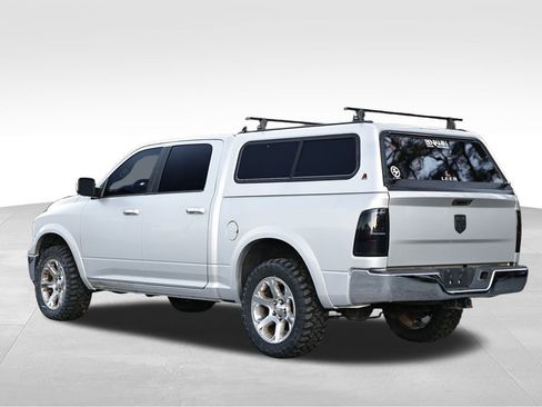 Used 2016 RAM 1500 Laramie w/ Convenience Group image 3